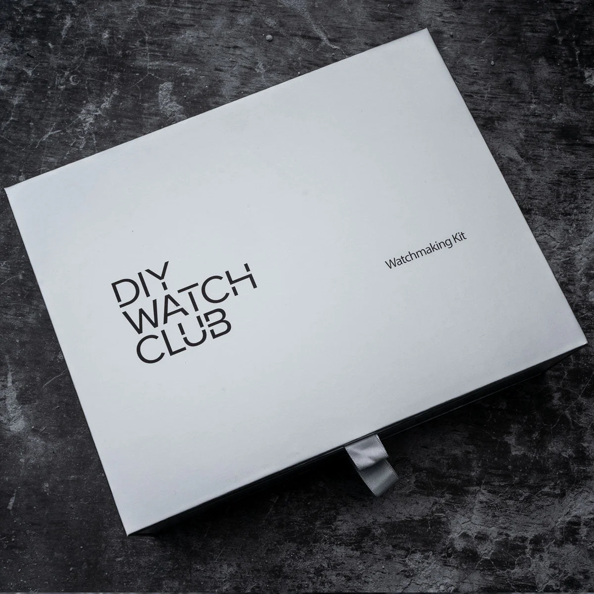 42mm Miyota 9075 GMT dive watch kit  | MAXI GMT (Signature) Fumé Lacquer dial - Image 4