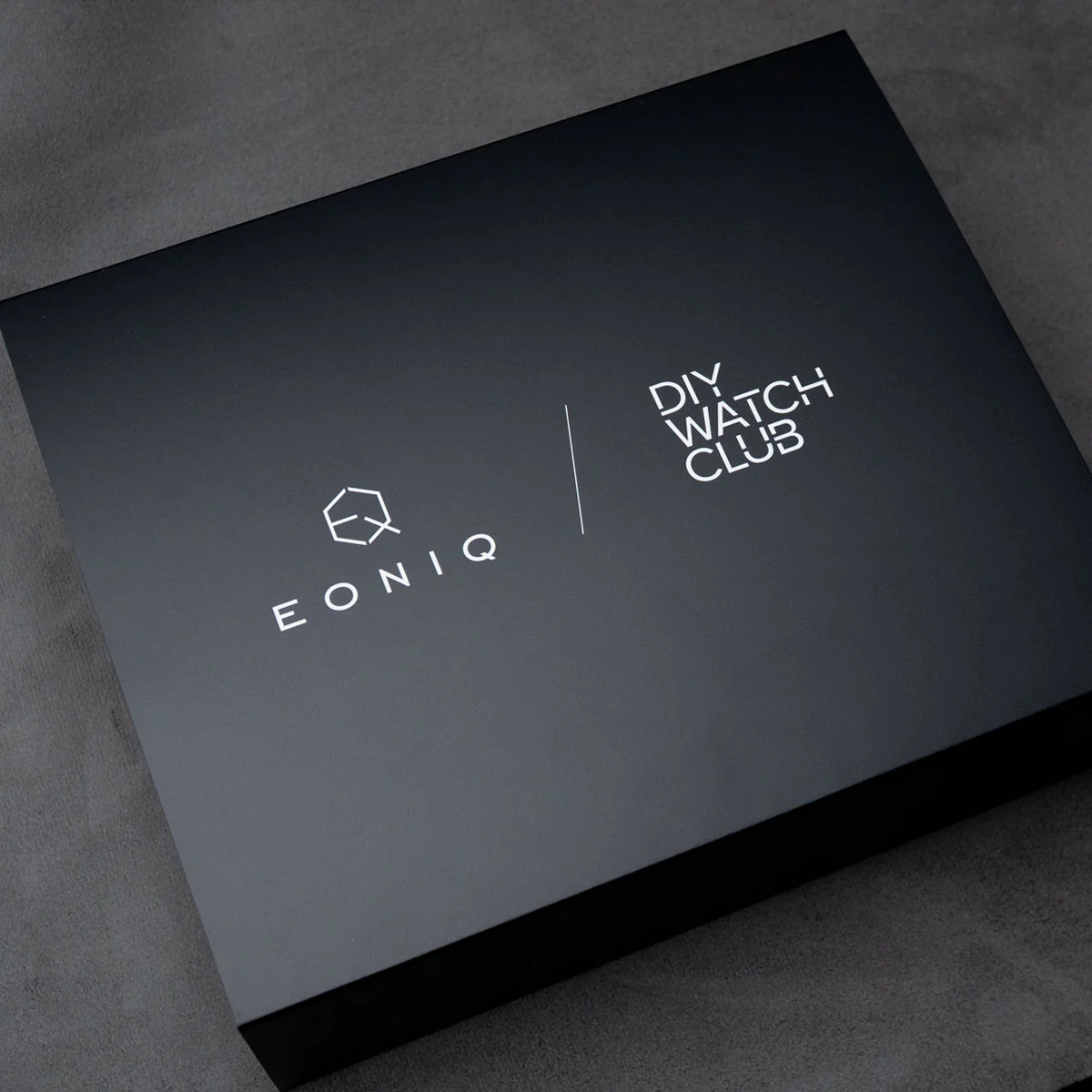 EONIQ x DIY WATCH CLUB Watchmaking Kit - Customizable 40mm diver - Seiko NH35 - Image 9